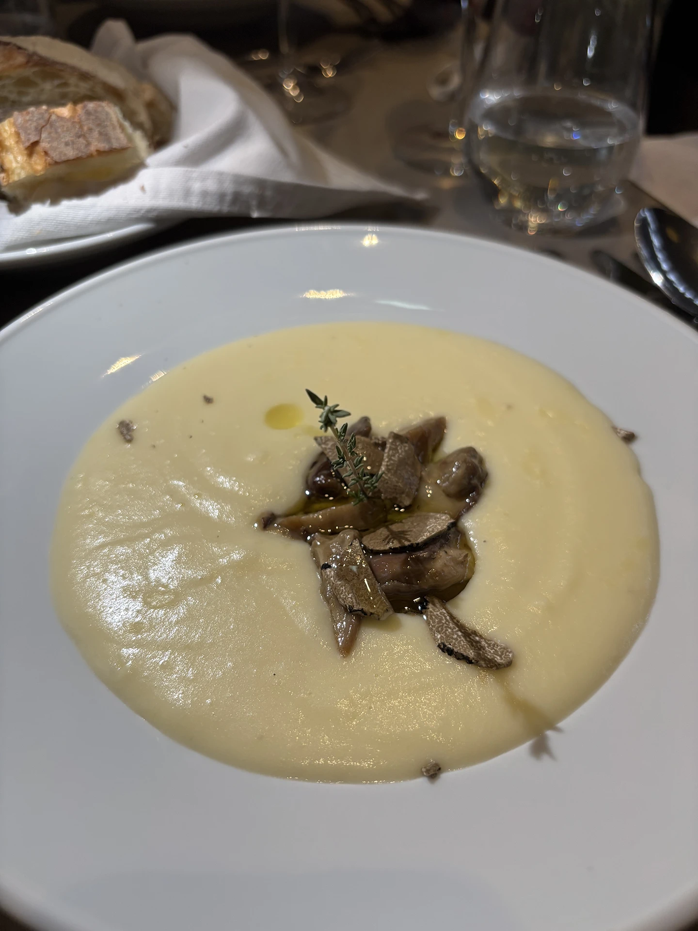 Crema di patate con porcini e tartufo