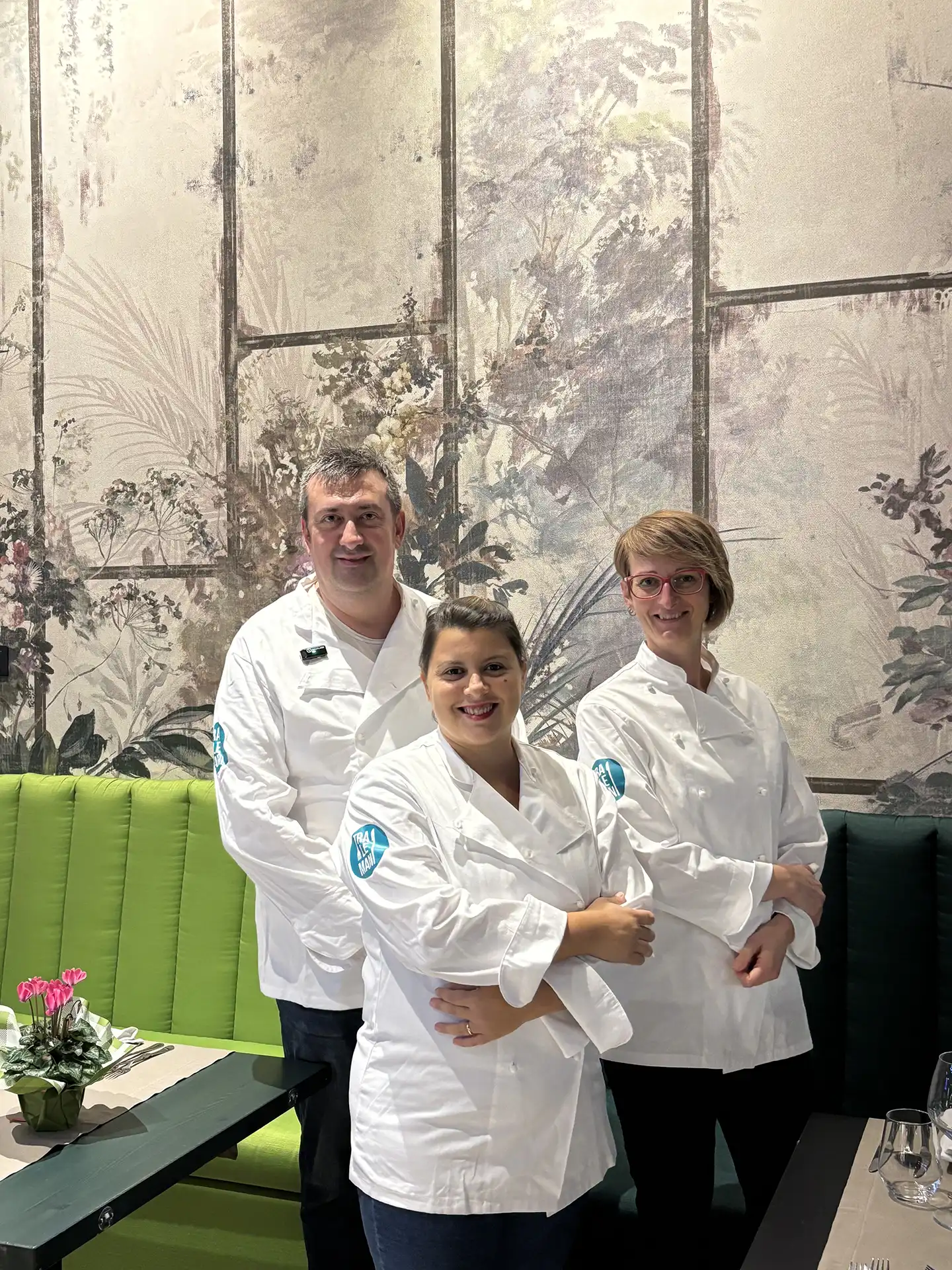 Il Team di Tra Le Mani S.r.l.: Andrea Comazzi, Giorgia Restuccia e Francesca Comazzi